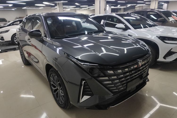 Changan UNI-Z 2025 #4 Changan UNI-Z 2025 car image #4