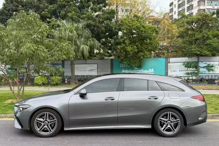 Mercedes-Benz CLA Class (Imported) 2025 #4 Mercedes-Benz CLA Class (Imported) 2025 car image #4