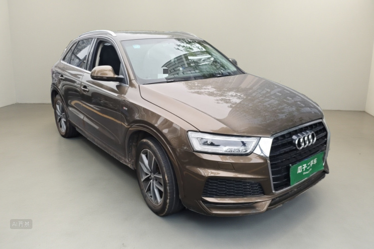 Audi Q3 2018 car image #4