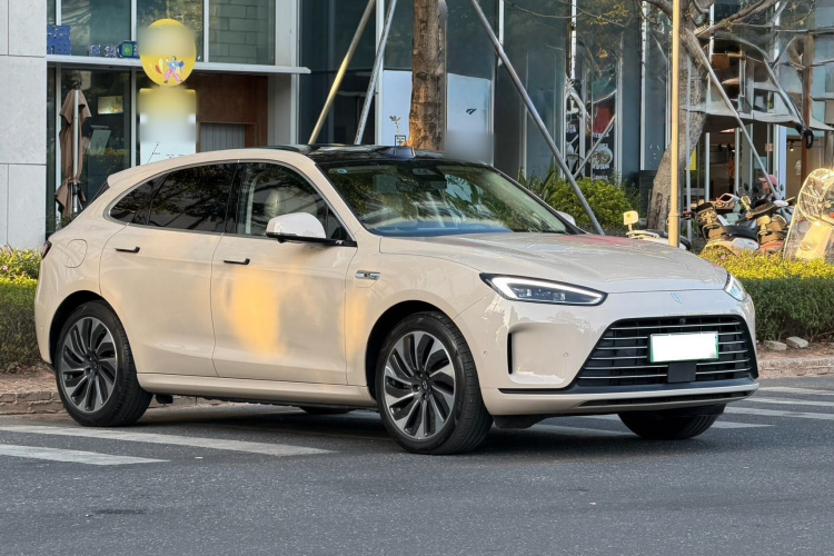 2024 car image #4