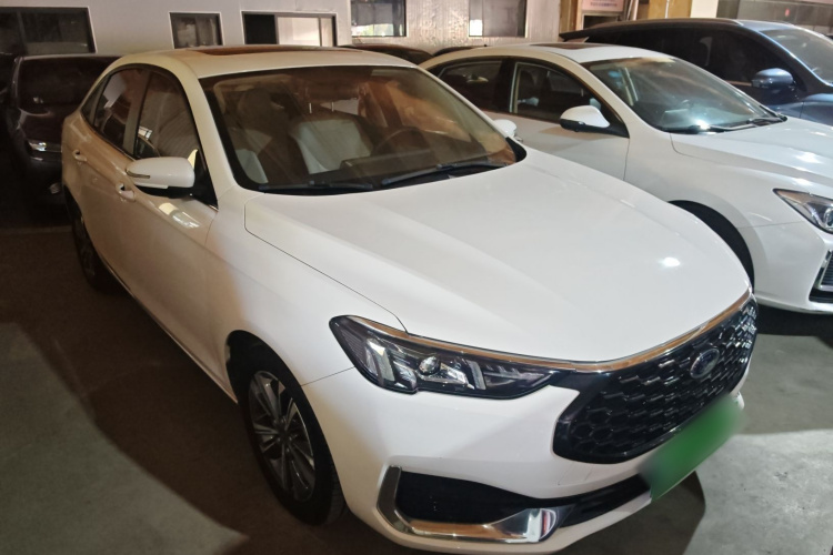 Ford Escort 2021 car image #4