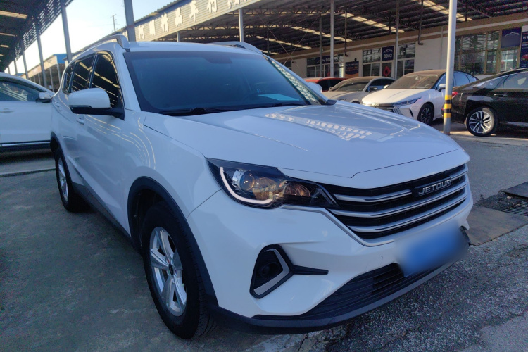 X70M 2022 car image #4