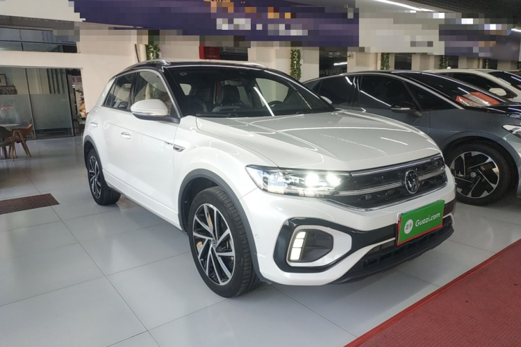 Volkswagen T-Roc 2023 car image #4