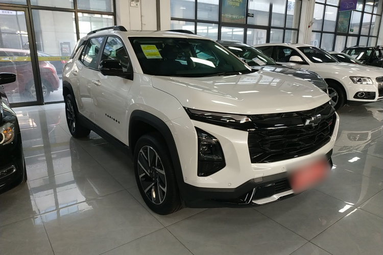 Chevrolet Equinox Plus 2025 car image #4