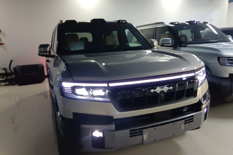 FangChengBao Leopard 8 2024 #4 FangChengBao Leopard 8 2024 car image #4