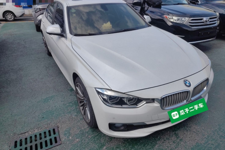 BMW 3 Series 2019 car image #4
