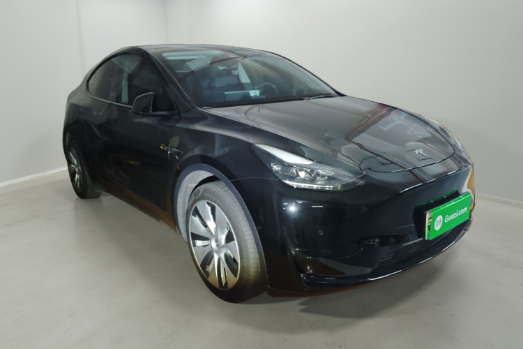 Tesla Model Y 2022 #4 Tesla Model Y 2022 car image #4