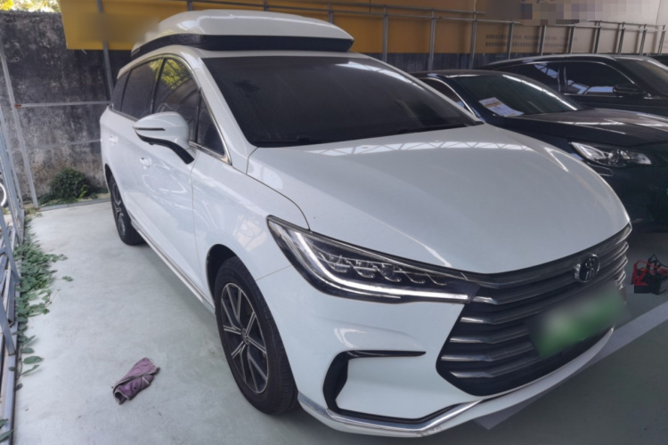 BYD Song MAX New Energy 2022 car image #4