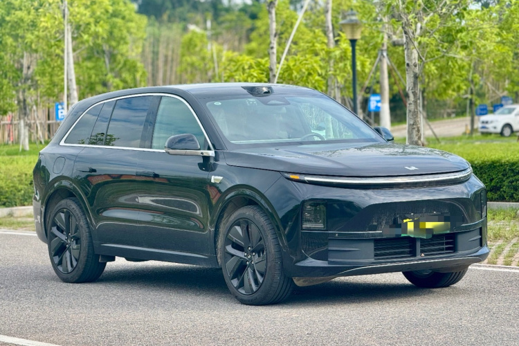 Li L6 2024 image de voiture #4