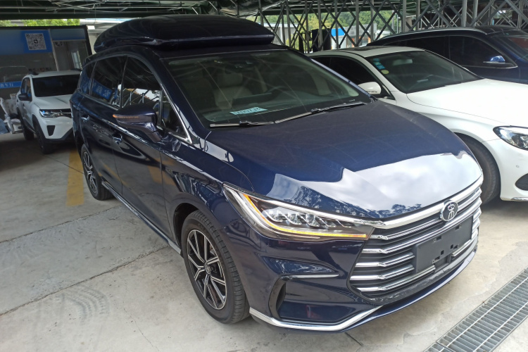 BYD Song MAX New Energy 2023 car image #4