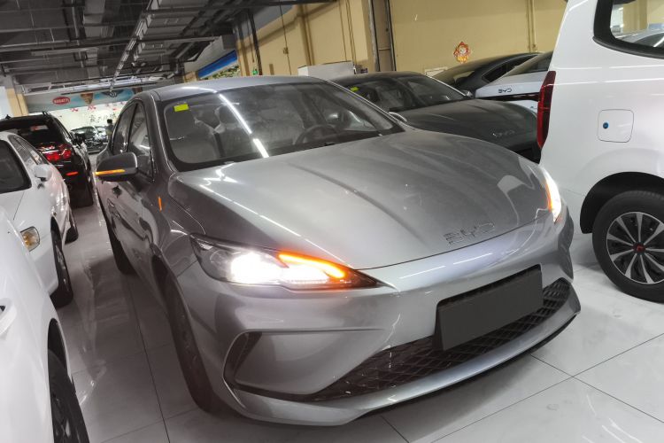 BYD Seal 05 DM-i 2025 car image #4
