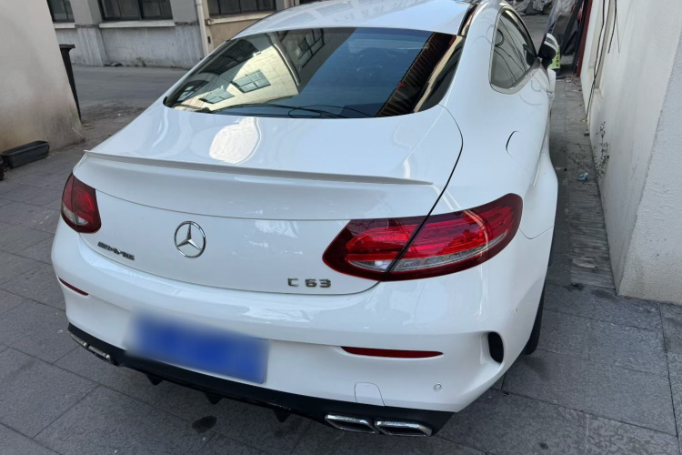 Mercedes-Benz C AMG 2018 image de voiture #4