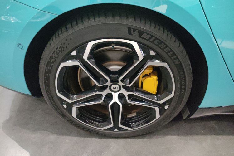MI SU7 2024 car image #4