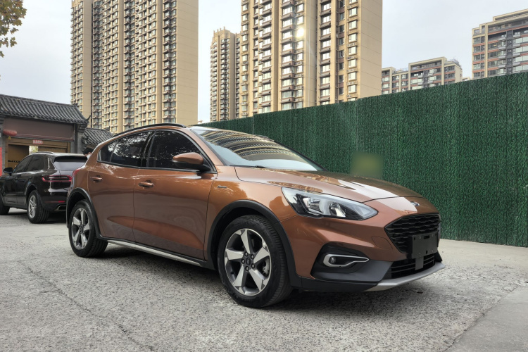 Ford Focus Active 2019 #4 Ford Focus Active 2019 immagine di auto #4