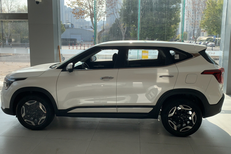 起亚 赛图斯 汽车图片 #4