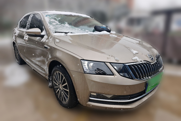 Skoda Octavia 2018 car image #4