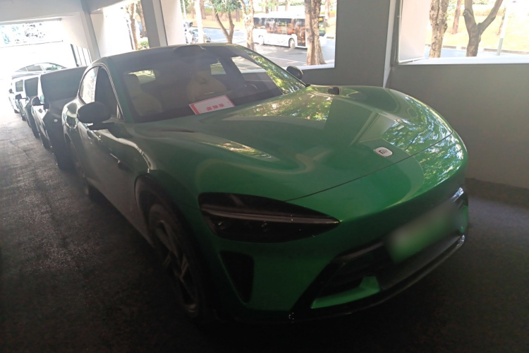 MI YU7 2025 #4 MI YU7 2025 صورة سيارة #4