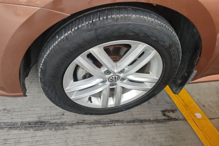 Volkswagen Gran Lavida 2018 immagine di auto #4