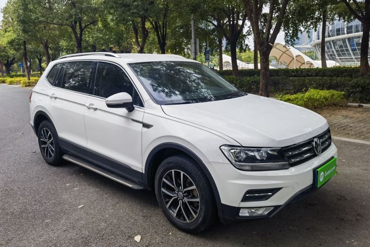 Volkswagen Tiguan L 2017 car image #4