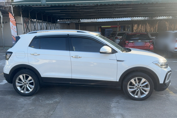 Volkswagen T-Cross 2023 car image #4
