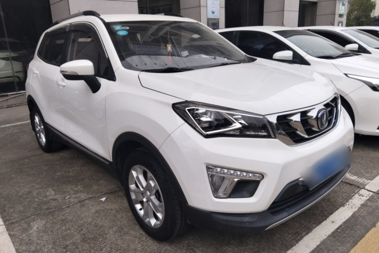 Changan CS15 2017 изображение автомобиля #4