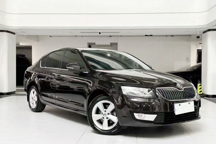 Skoda Octavia 2015 car image #4