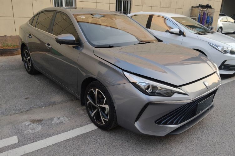Roewe i5 2023 #4 Roewe i5 2023 car image #4