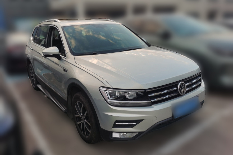 Volkswagen Tiguan L 2018 #4 Volkswagen Tiguan L 2018 car image #4