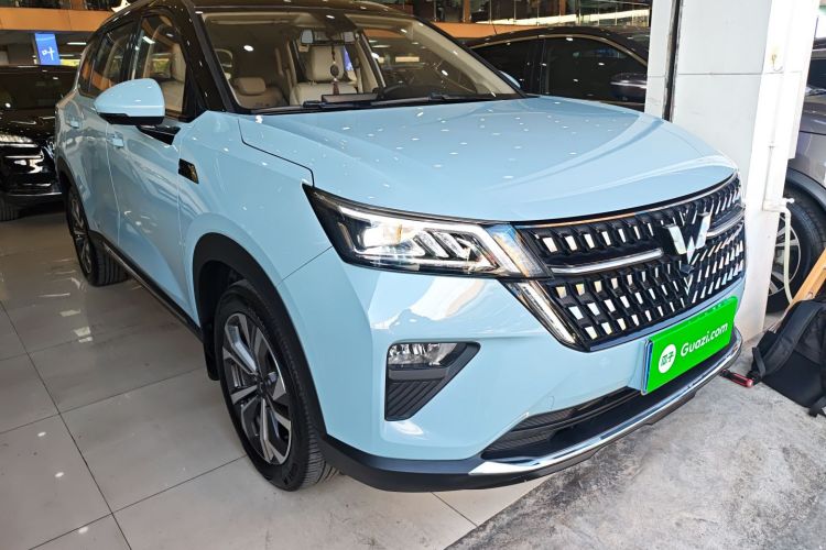 Wuling Asta 2021 #4 Wuling Asta 2021 صورة سيارة #4