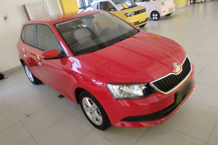 Skoda Fabia 2019 car image #4