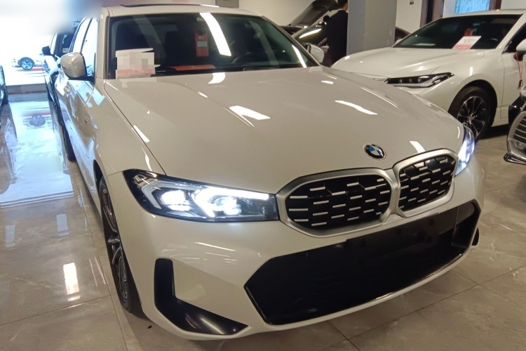 BMW 3 Series 2023 car image #4