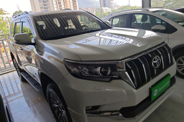 Toyota Land Cruiser Prado 2019 #4 Toyota Land Cruiser Prado 2019 car image #4