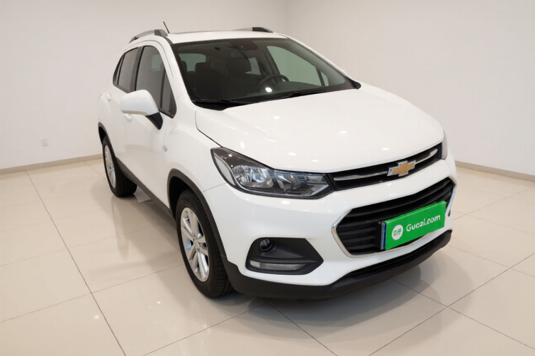 Chevrolet Tracker 2018 #4 Chevrolet Tracker 2018 car image #4