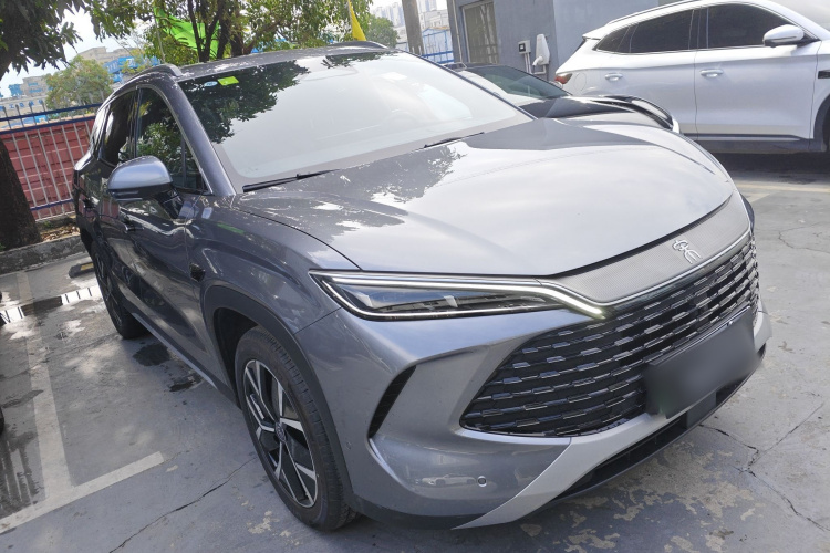 BYD SongL DM-i 2025 car image #4