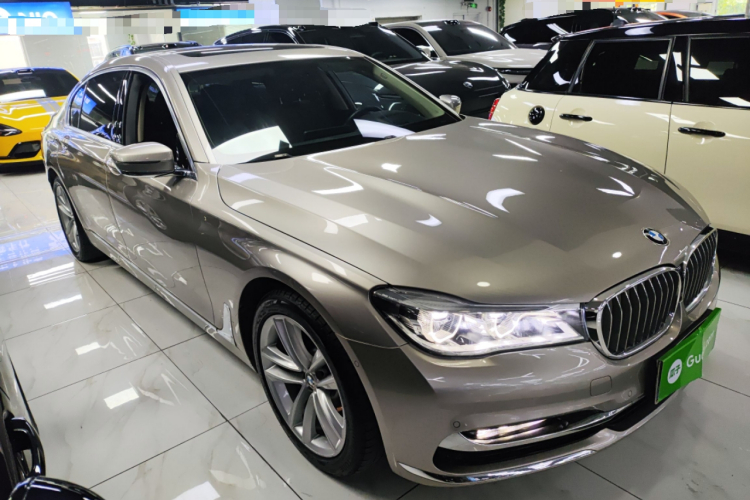 BMW 7 Series 2019 #4 BMW 7 Series 2019 car image #4