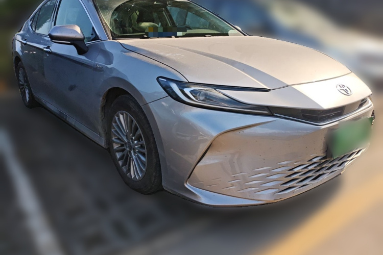 Toyota Camry 2025 #4 Toyota Camry 2025 car image #4