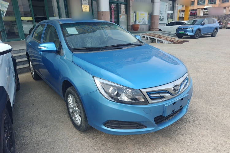 BYD e5 2022 car image #4