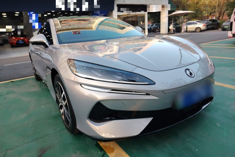 Denza Z9GT 2024 car image #4