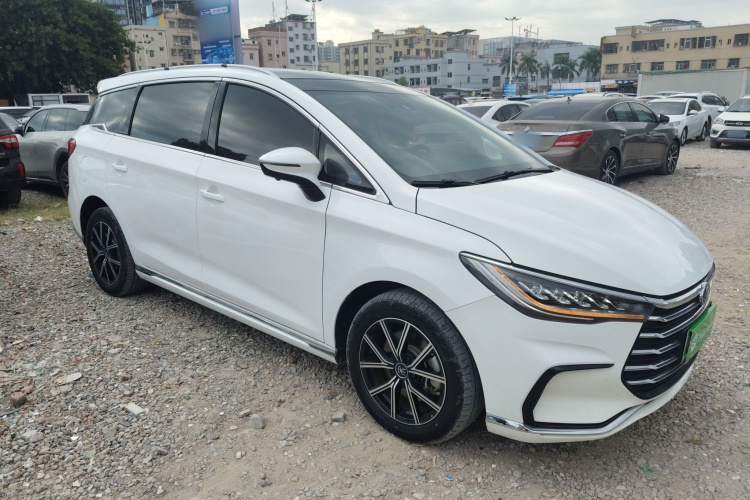 BYD Song MAX New Energy 2023 car image #4