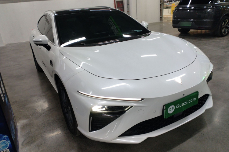 哪吒汽车 哪吒S猎装 2025 #4 哪吒汽车 哪吒S猎装 2025 汽车图片 #4