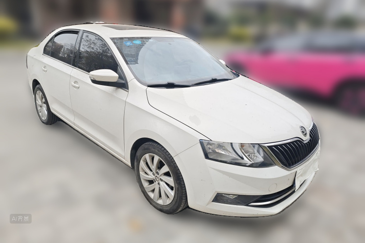 Skoda Rapid 2018 car image #4