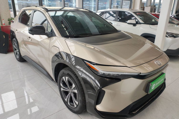 Toyota bZ4X 2022 immagine di auto #4