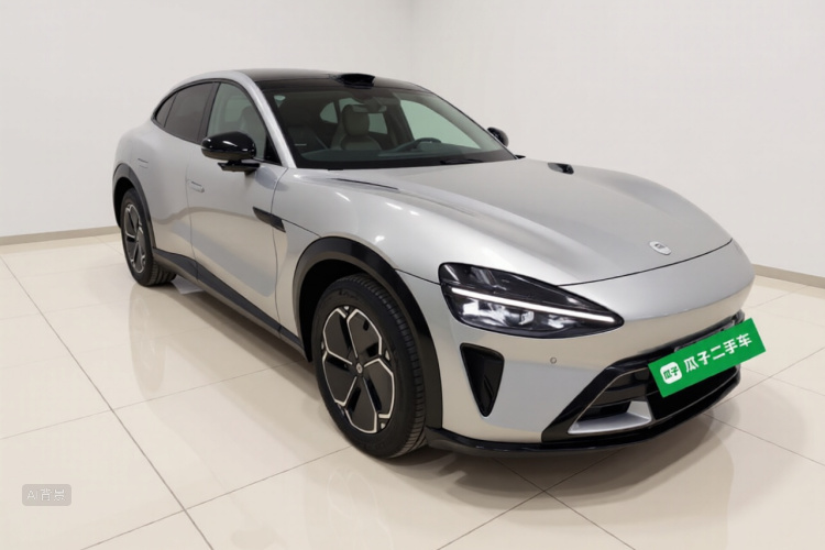 MI YU7 2025 #4 MI YU7 2025 car image #4