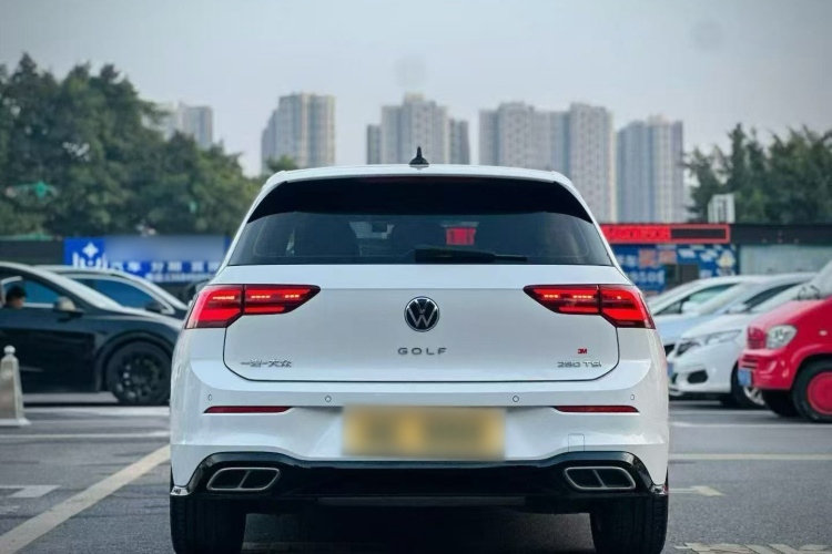 Volkswagen Golf 2021 car image #4