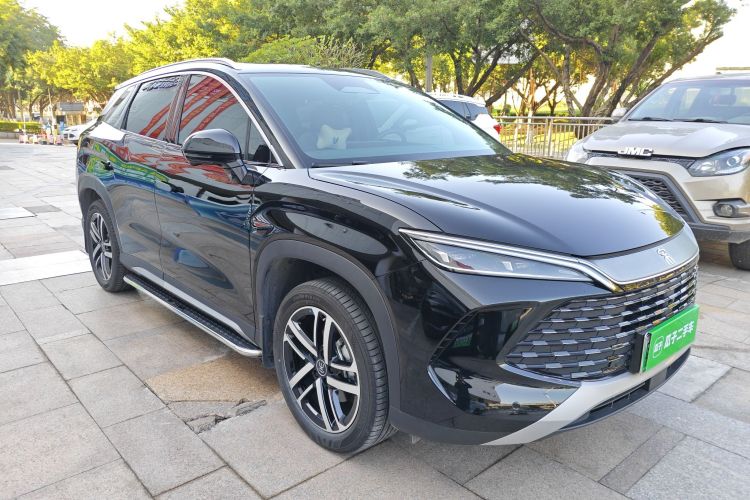BYD SongL DM-i 2025 car image #4