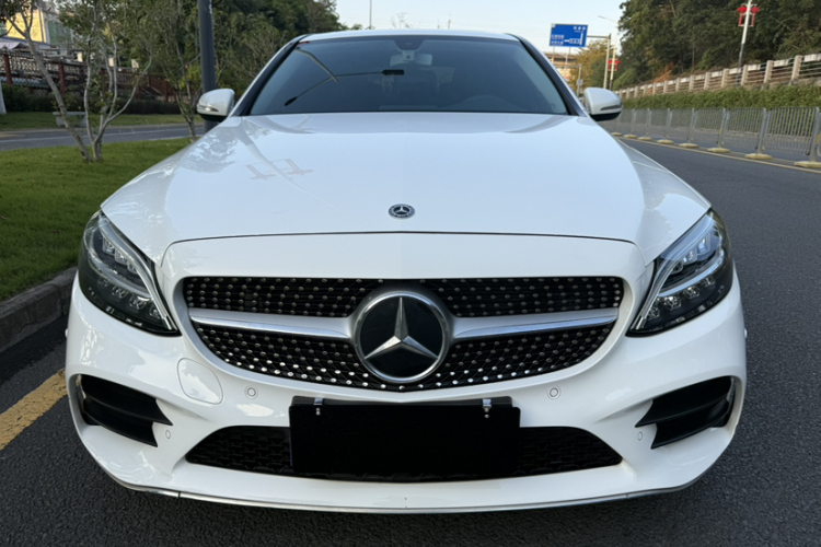 Mercedes-Benz C Class 2020 car image #4