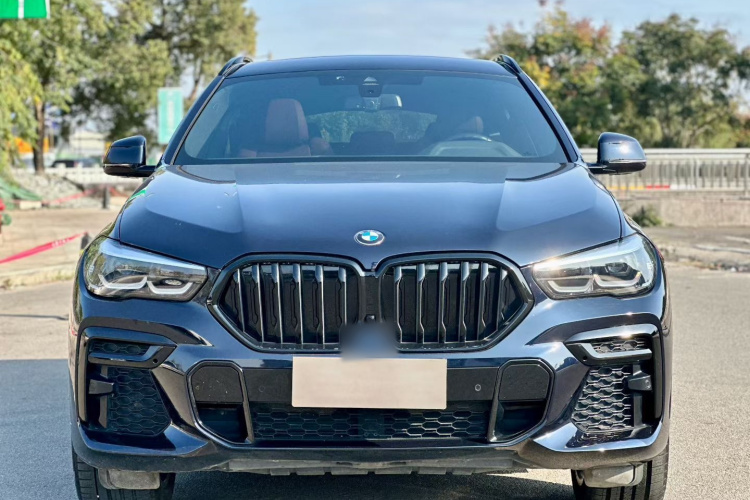 BMW X6 2022 car image #4