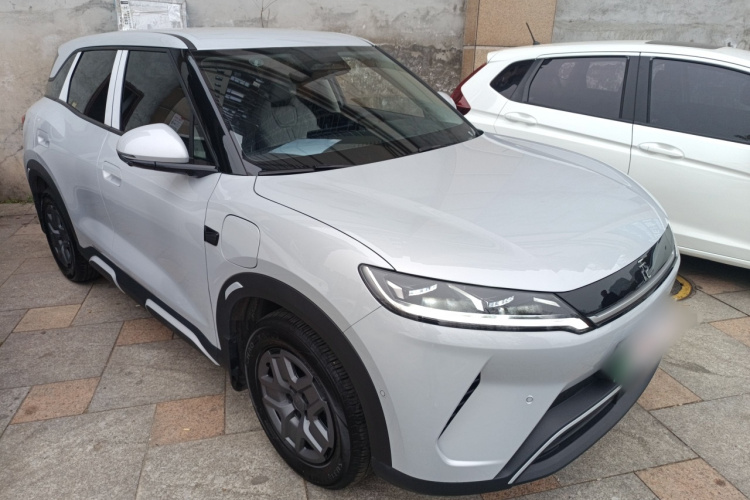 BYD YuanUP 2025 #4 BYD YuanUP 2025 car image #4