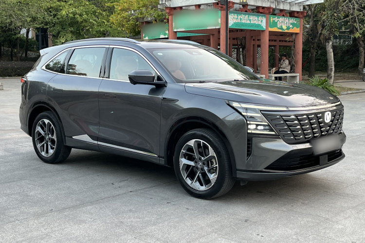 Changan CS75 Plus 2024 immagine di auto #4