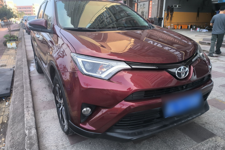 Toyota RAV4 2018 #4 Toyota RAV4 2018 car image #4